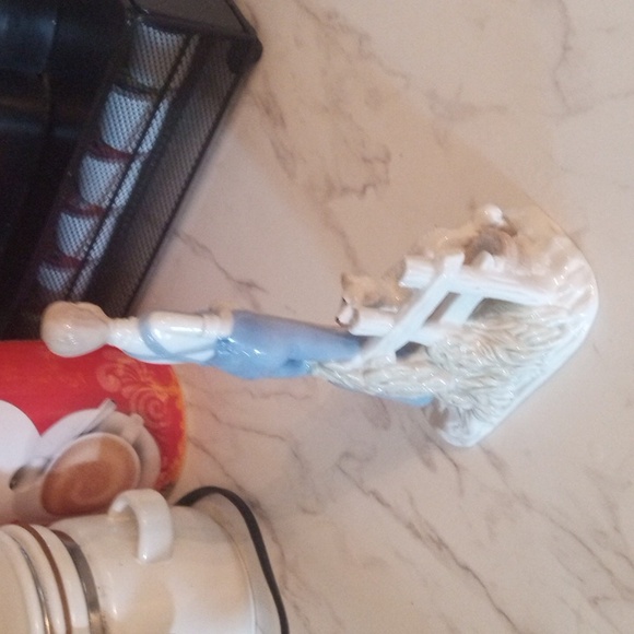 Vintage flambeo fine Porcelain Statues - Farm Life Taiwan - Picture 3 of 4